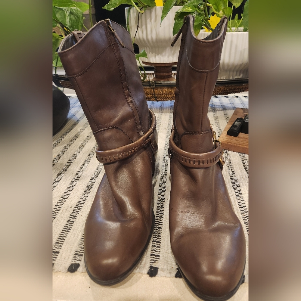 b. makowsky Brown Ankle Boots